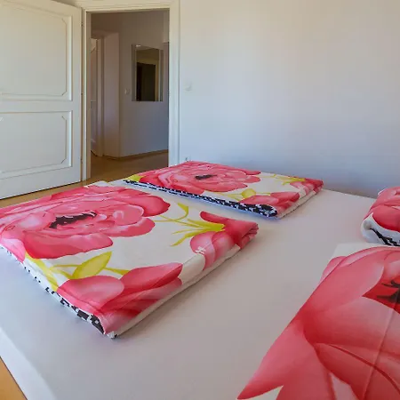 Meernahes Apartment, 230 Meter Zum Sandstrand * Crikvenica